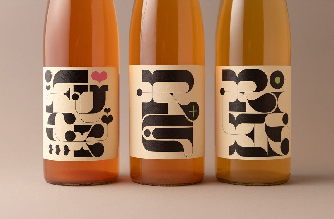 thorn and burrow wines,wine label design,thorn burrow wines